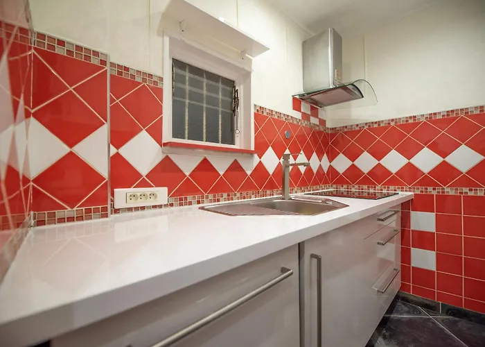 Cia - Rue Du Colisee, Near Champs Elysees 아파트 *